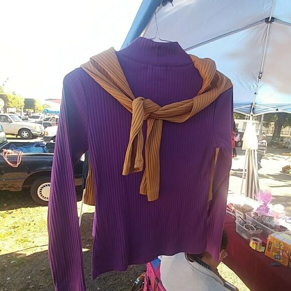 8ofHeart's Turtle neck bundle  - Picture 1 of 3